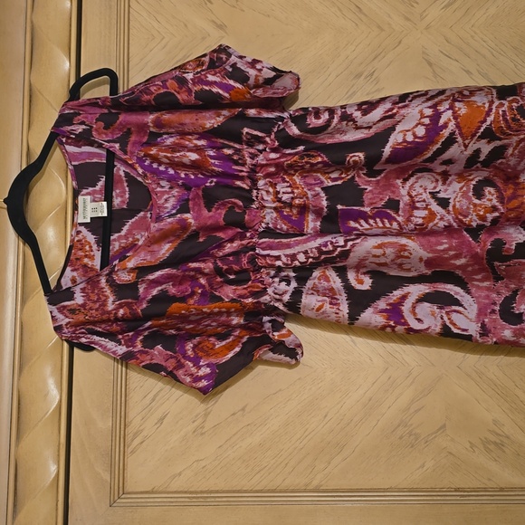 Motherhood Maternity Size Medium Empire Waist Cold Shoulder Top - Picture 1 of 7